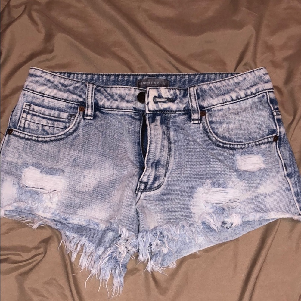 Kendall & Kylie women’s jean shorts